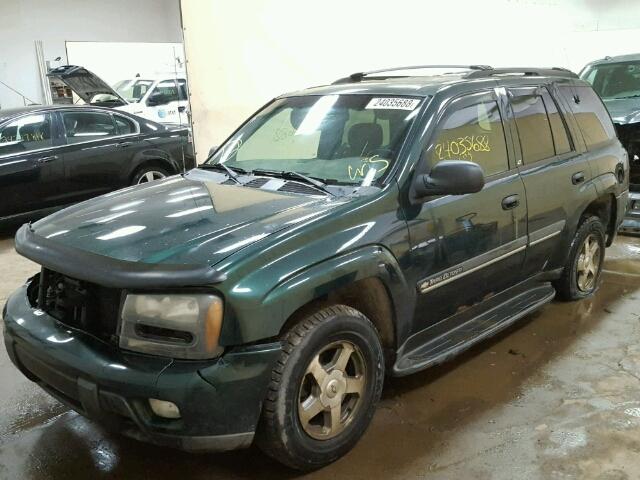 1GNDT13S022413059 - 2002 CHEVROLET TRAILBLAZE GREEN photo 2