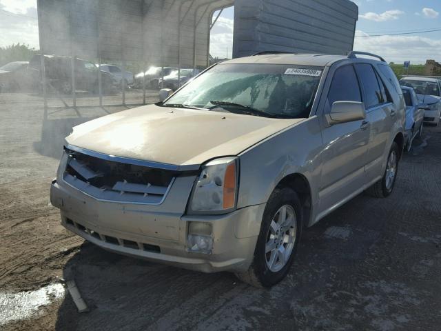 1GYEE637570149768 - 2007 CADILLAC SRX GOLD photo 2