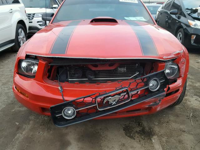 1ZVFT80N175328632 - 2007 FORD MUSTANG RED photo 9
