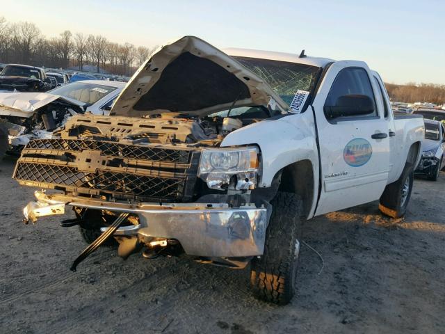 1GC1KXC80DF214241 - 2013 CHEVROLET SILVERADO WHITE photo 2