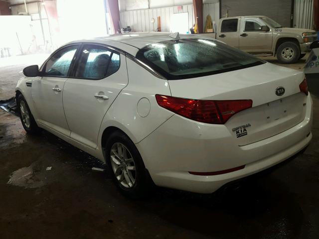 5XXGM4A70CG059820 - 2012 KIA OPTIMA LX WHITE photo 3