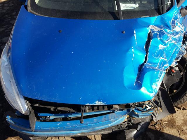 3FADP4BJ4CM134673 - 2012 FORD FIESTA SE BLUE photo 7