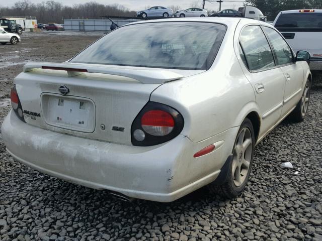 JN1CA31D0YT516837 - 2000 NISSAN MAXIMA GLE WHITE photo 4