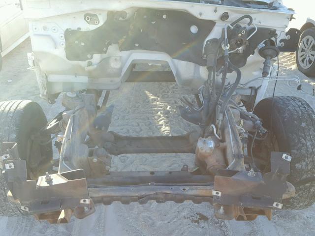 1GCGC13U03F176736 - 2003 CHEVROLET SILVERADO WHITE photo 7