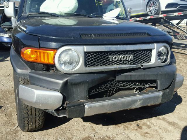 JTEBU11FX70054076 - 2007 TOYOTA FJ CRUISER BLACK photo 9