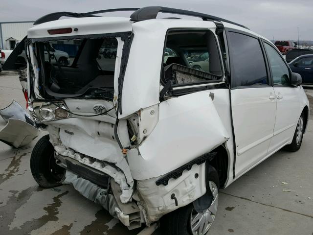 5TDZK23C07S044722 - 2007 TOYOTA SIENNA CE WHITE photo 4