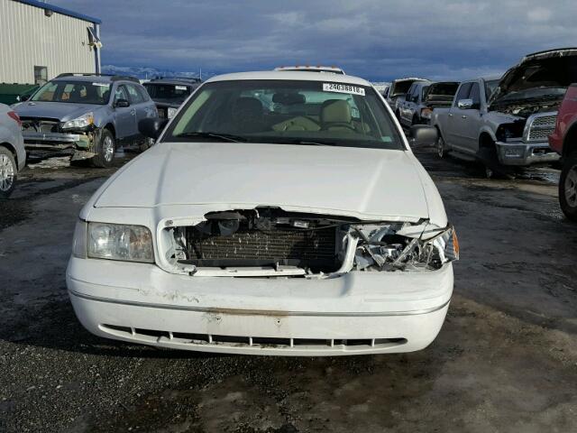 2FAFP74W84X130392 - 2004 FORD CROWN VICT WHITE photo 9