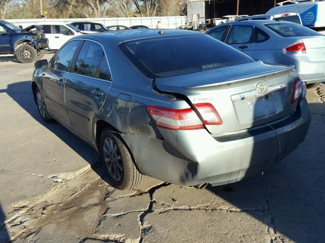 4T1BK3EKXBU629027 - 2011 TOYOTA CAMRY SE GRAY photo 3