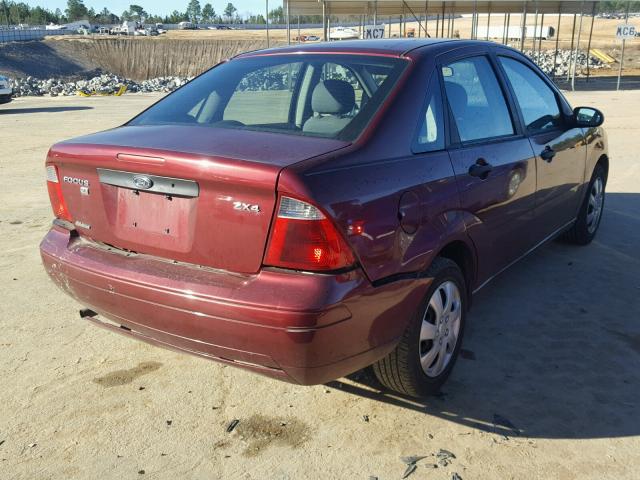 1FAHP34N76W175086 - 2006 FORD FOCUS ZX4 RED photo 4