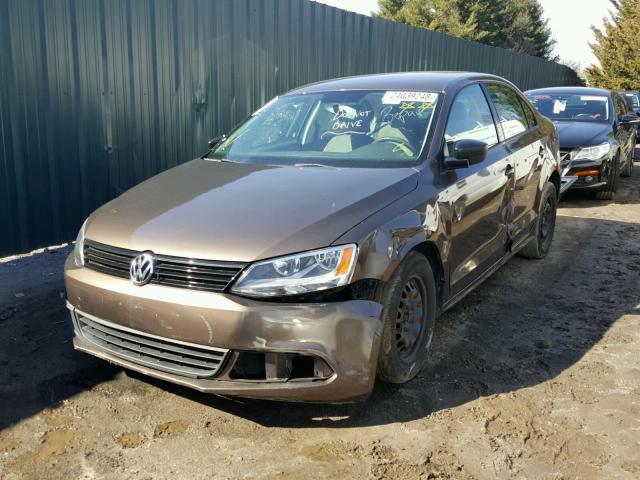 3VW2K7AJ5CM306970 - 2012 VOLKSWAGEN JETTA BASE TAN photo 2