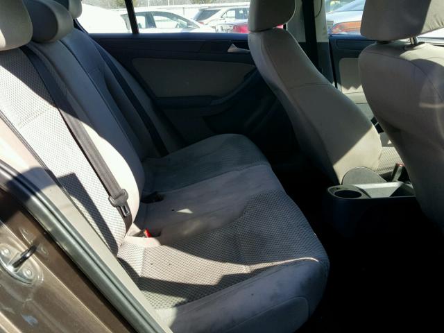 3VW2K7AJ5CM306970 - 2012 VOLKSWAGEN JETTA BASE 棕色 照片 6