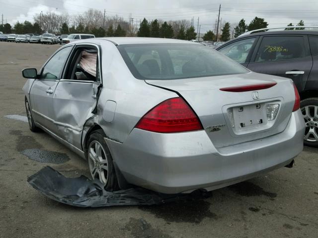 1HGCM56306A033732 - 2006 HONDA ACCORD SE SILVER photo 3