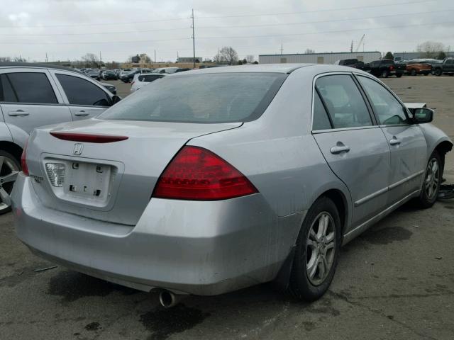 1HGCM56306A033732 - 2006 HONDA ACCORD SE SILVER photo 4