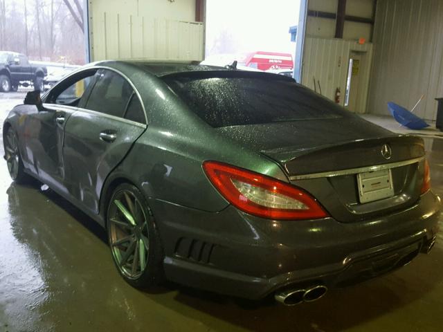 WDDLJ7DB2DA076470 - 2013 MERCEDES-BENZ CLS 550 GRAY photo 3