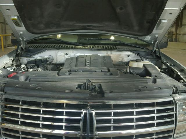 5LMJJ2H53AEJ02354 - 2010 LINCOLN NAVIGATOR SILVER photo 7