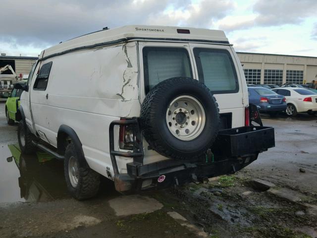 1FDSS34F02HB55330 - 2002 FORD ECONOLINE WHITE photo 3