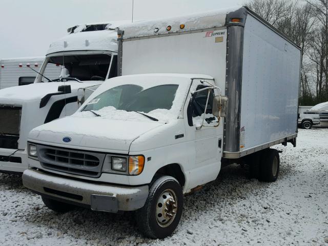 1FDKE37L0VHB86266 - 1997 FORD ECONOLINE WHITE photo 9