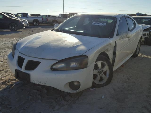 2G2WP552961157525 - 2006 PONTIAC GRAND PRIX WHITE photo 2