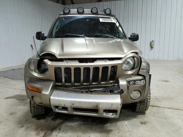 1J4GL38K53W576210 - 2003 JEEP LIBERTY RE TAN photo 9