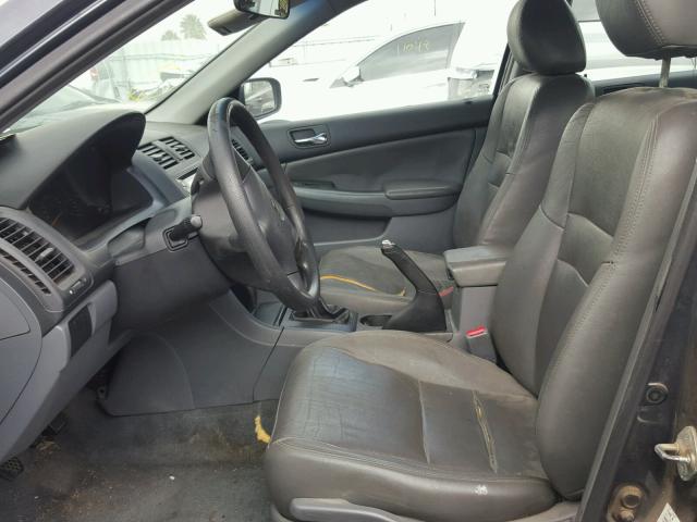 1HGCM55323A011440 - 2003 HONDA ACCORD LX GRAY photo 5