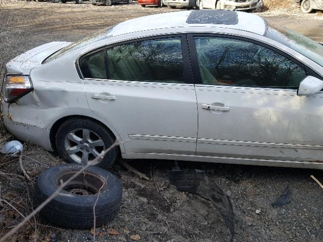 1N4AL21EX7C230886 - 2007 NISSAN ALTIMA 2.5 WHITE photo 4