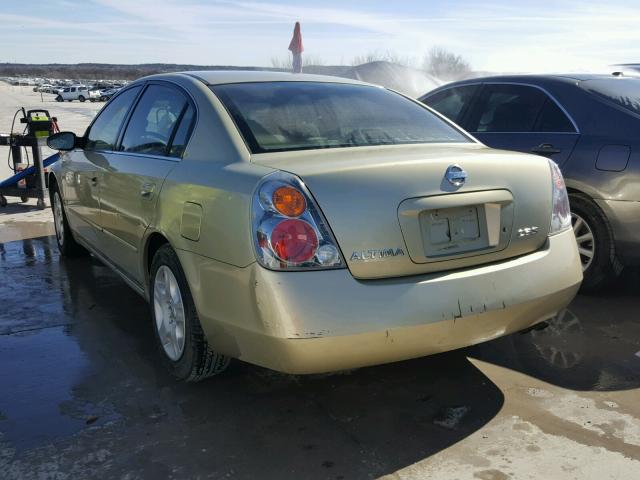 1N4AL11D33C100329 - 2003 NISSAN ALTIMA BAS GOLD photo 3