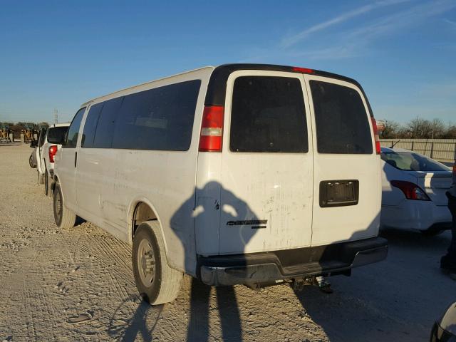 1GAZG1FG6D1167372 - 2013 CHEVROLET EXPRESS G3 WHITE photo 3