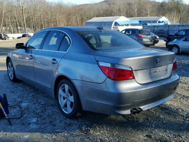 WBANF33576CB86463 - 2006 BMW 525 XI GRAY photo 3