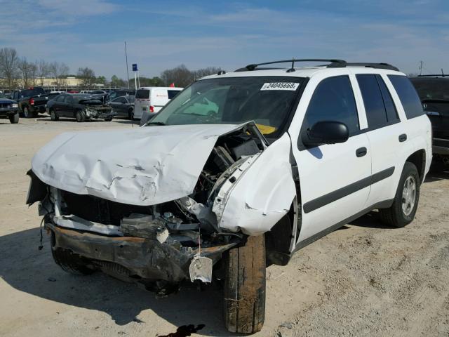 1GNDS13S352379982 - 2005 CHEVROLET TRAILBLAZE WHITE photo 2