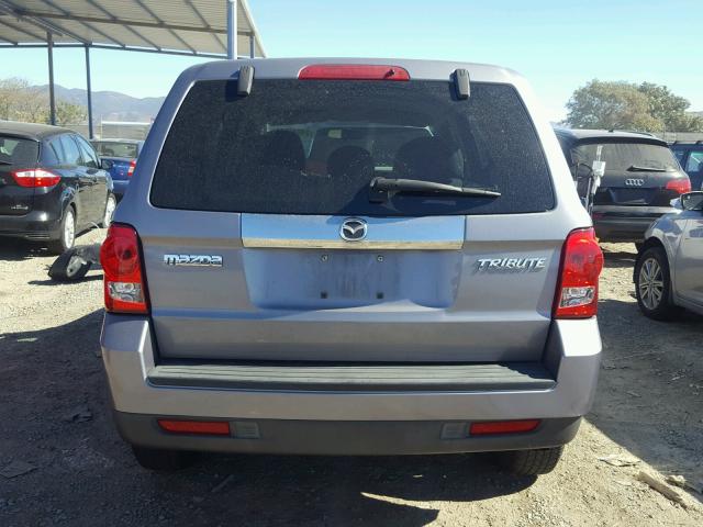 4F2CZ02Z48KM11223 - 2008 MAZDA TRIBUTE I GRAY photo 9