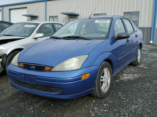 1FAFP34P53W159957 - 2003 FORD FOCUS SE BLUE photo 2