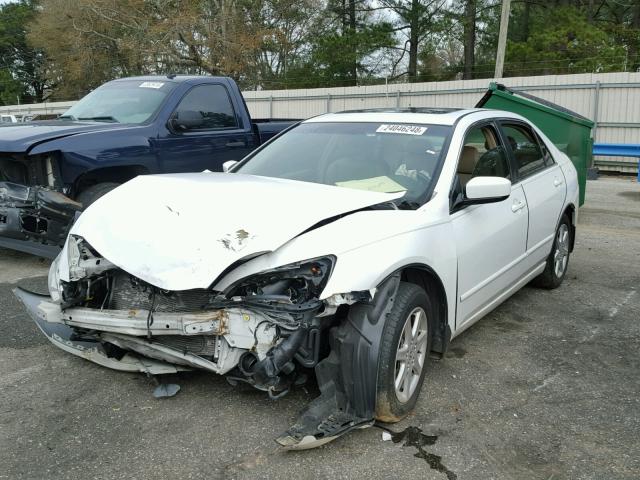 1HGCM665X4A017610 - 2004 HONDA ACCORD EX WHITE photo 2