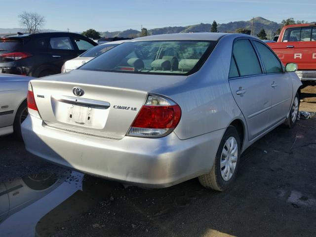 4T1BE32K25U059525 - 2005 TOYOTA CAMRY LE SILVER photo 4