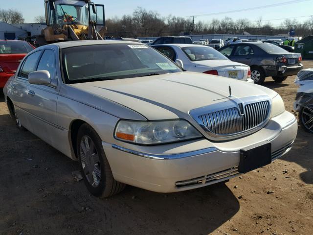 1LNHM83W63Y610346 - 2003 LINCOLN TOWN CAR C CREAM photo 1