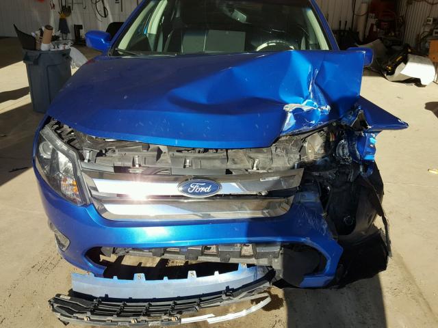 3FAHP0HG7CR104060 - 2012 FORD FUSION SE BLUE photo 7