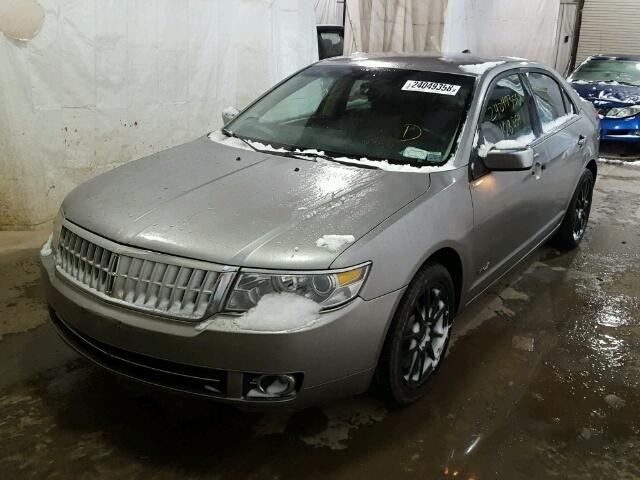 3LNHM28TX8R646820 - 2008 LINCOLN MKZ GRAY photo 2