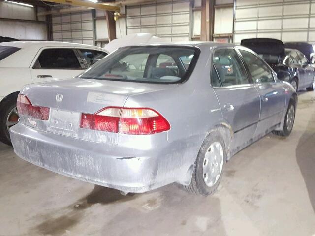 1HGCG5643YA106238 - 2000 HONDA ACCORD LX SILVER photo 4