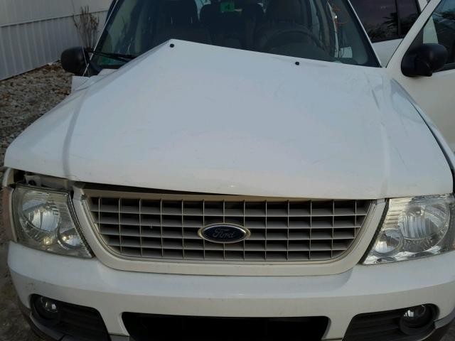 1FMZU74K14UA37648 - 2004 FORD EXPLORER E WHITE photo 7