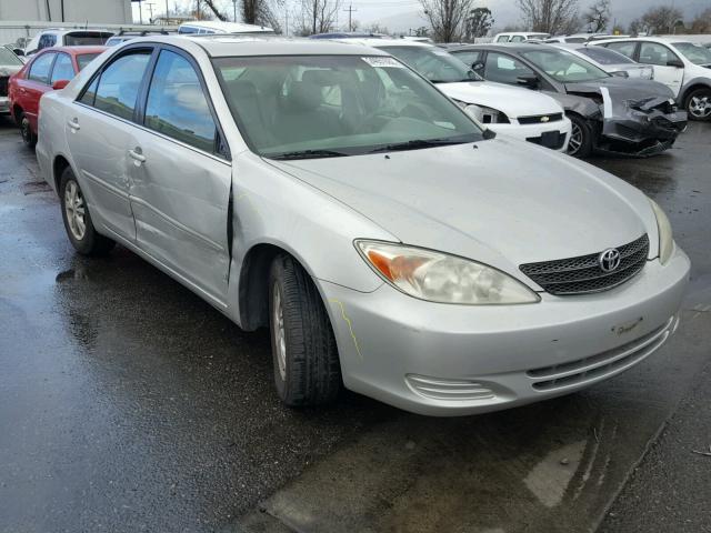 4T1BF32K64U581148 - 2004 TOYOTA CAMRY LE SILVER photo 1