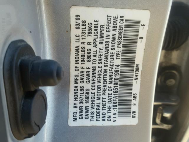 19XFA16519E019614 - 2009 HONDA CIVIC LX SILVER photo 10