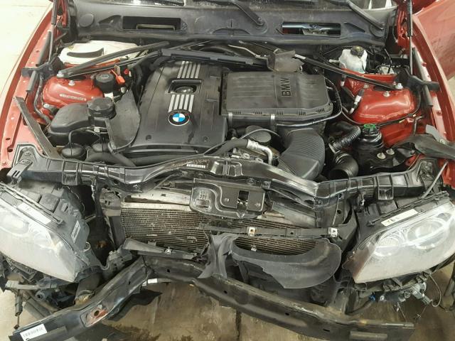 WBAUC73578VF23281 - 2008 BMW 135 I RED photo 7