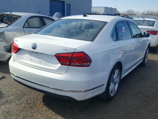 1VWBT7A39FC005350 - 2015 VOLKSWAGEN PASSAT SE WHITE photo 4