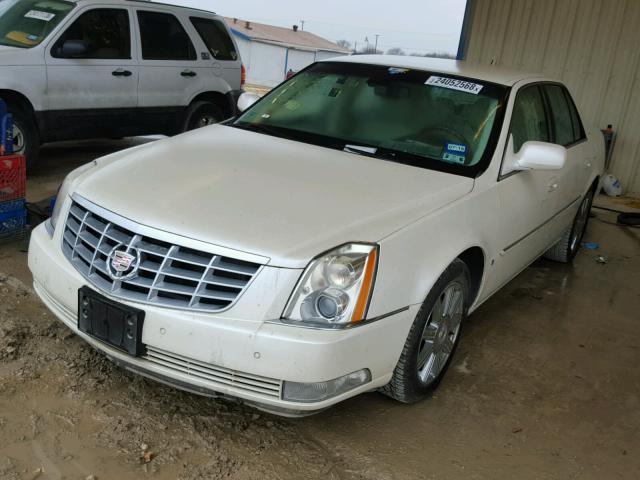 1G6KD57Y18U148185 - 2008 CADILLAC DTS WHITE photo 2