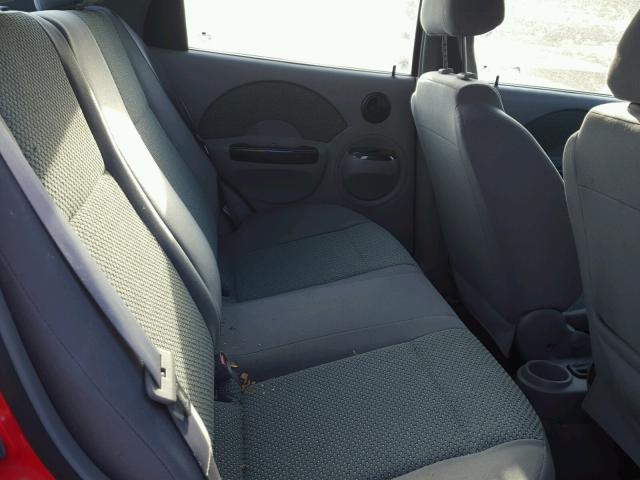 KL1TJ52664B193149 - 2004 CHEVROLET AVEO LS RED photo 6