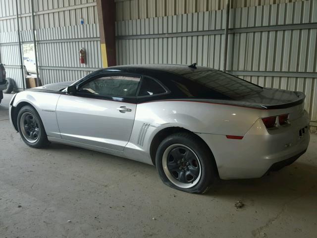 2G1FA1E30D9226933 - 2013 CHEVROLET CAMARO LS TWO TONE photo 3