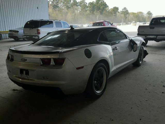 2G1FA1E30D9226933 - 2013 CHEVROLET CAMARO LS TWO TONE photo 4