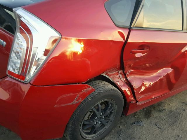 JTDKN3DU2D0337378 - 2013 TOYOTA PRIUS RED photo 9