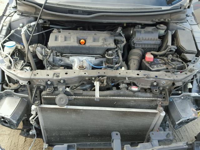 JHMFB2F57CS005125 - 2012 HONDA CIVIC LX GRAY photo 7