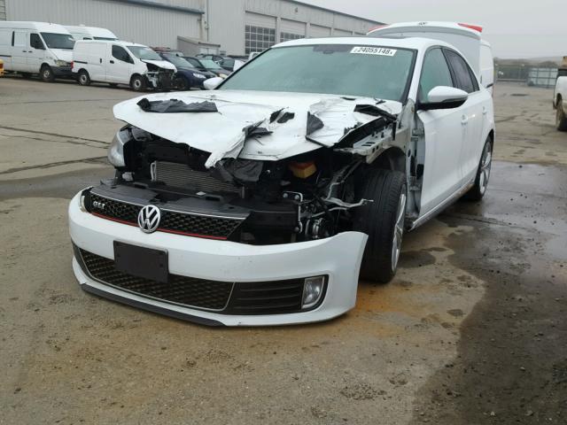 3VW5T7AJ8FM292741 - 2015 VOLKSWAGEN JETTA GLI WHITE photo 2