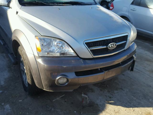 KNDJC733335163761 - 2003 KIA SORENTO EX SILVER photo 9